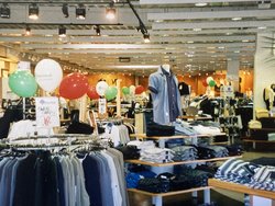 J. Petersen Neuer&ouml;ffnung September 1994 Raisdorf II